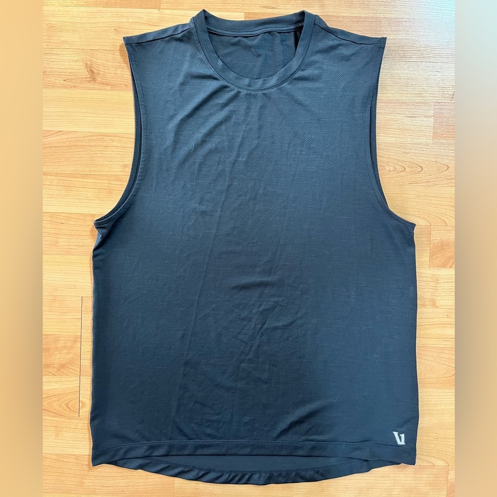 Men's Vuori Black Muscle Tank Medium
